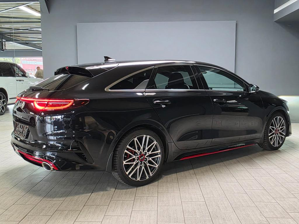 Kia ProCeed