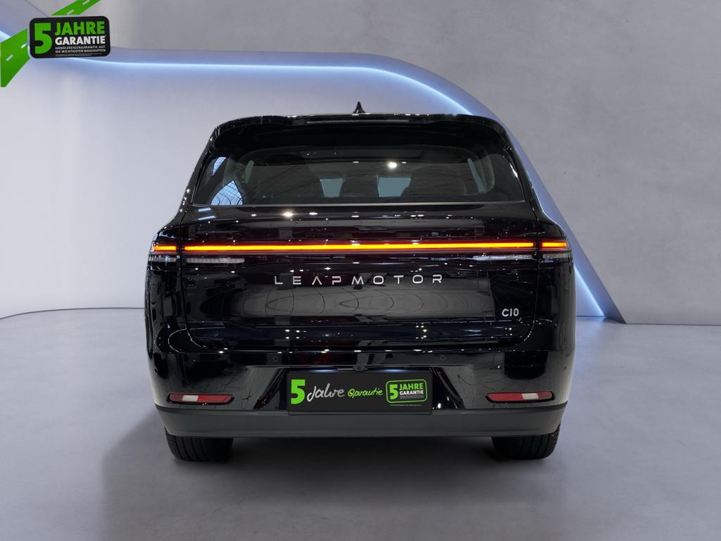 Leapmotor C10