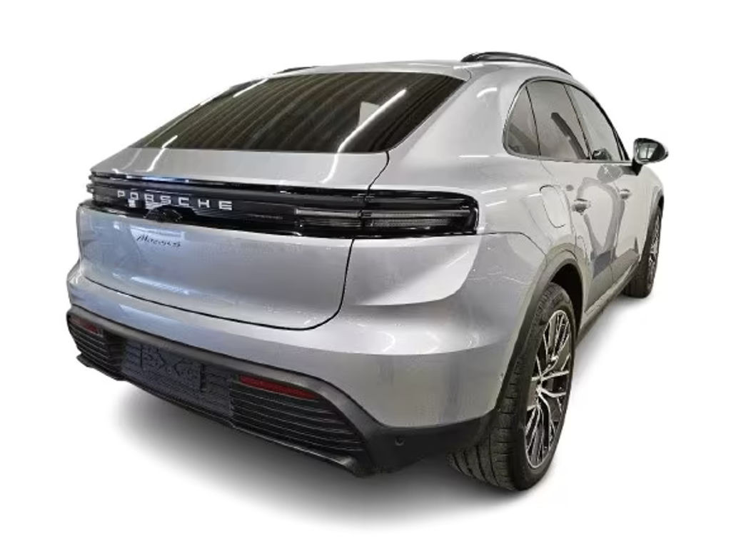 Porsche Macan 4