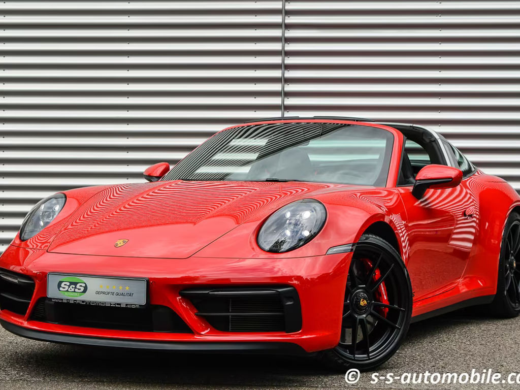 Porsche 911 GTS 4 992 Cabriolet Targa