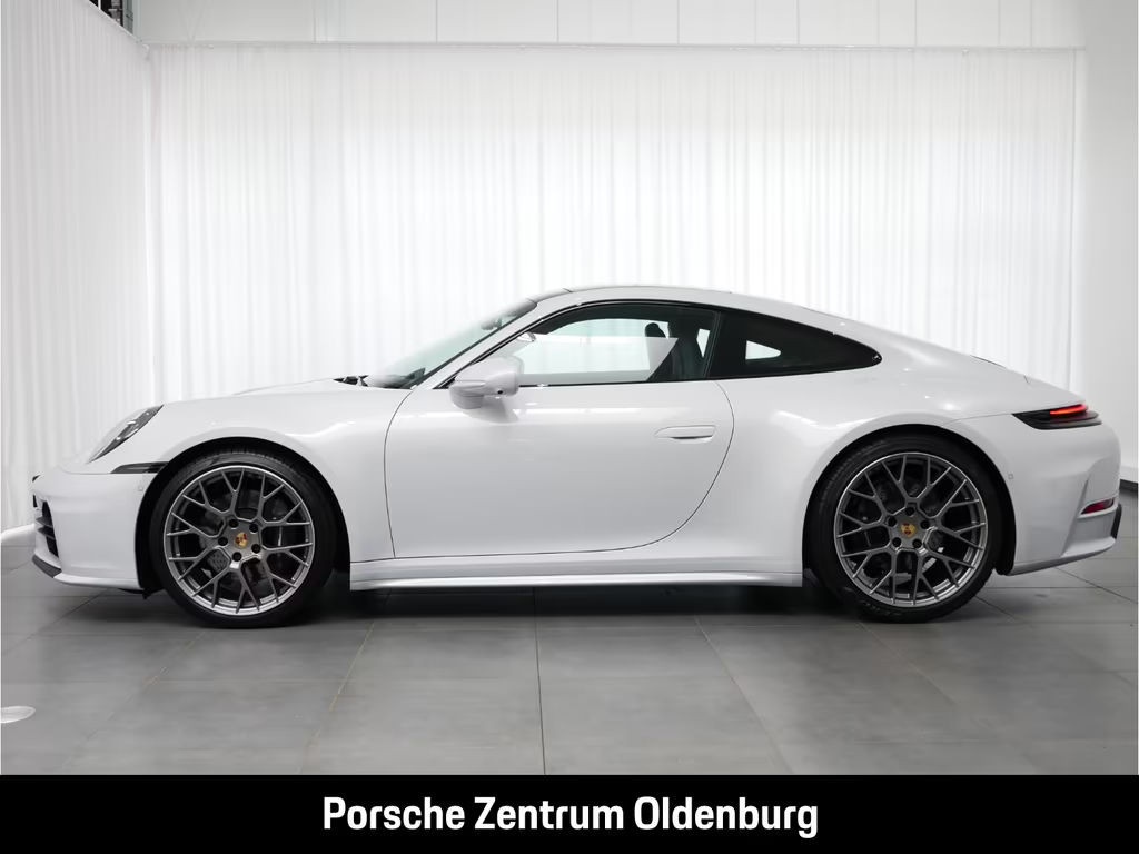 Porsche 911 992 Carrera