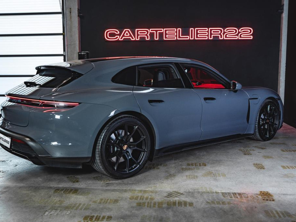 Porsche Taycan