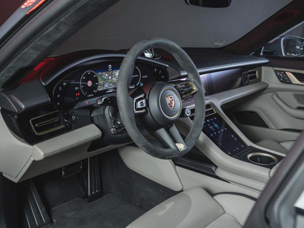 Porsche Taycan