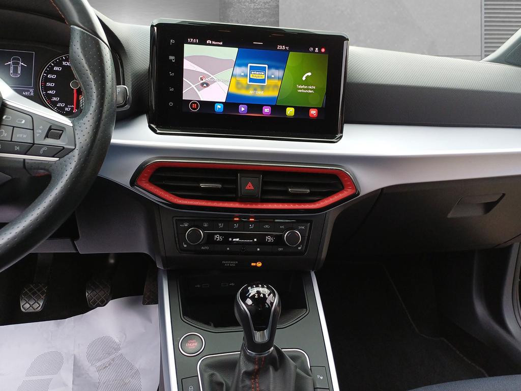 Seat Arona