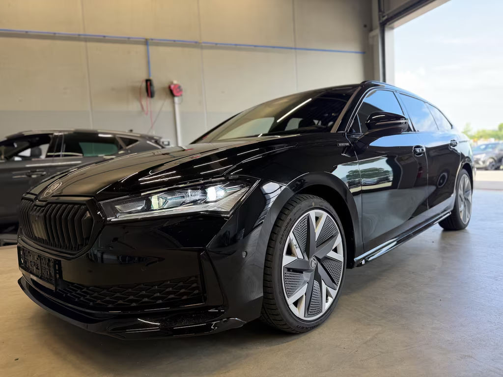 Skoda Superb Combi Sportline 2.0 TSI