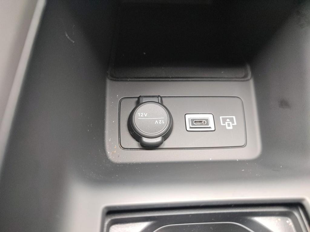 Peugeot e-308