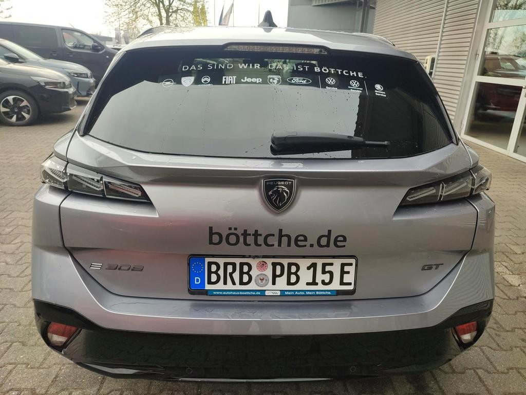 Peugeot e-308