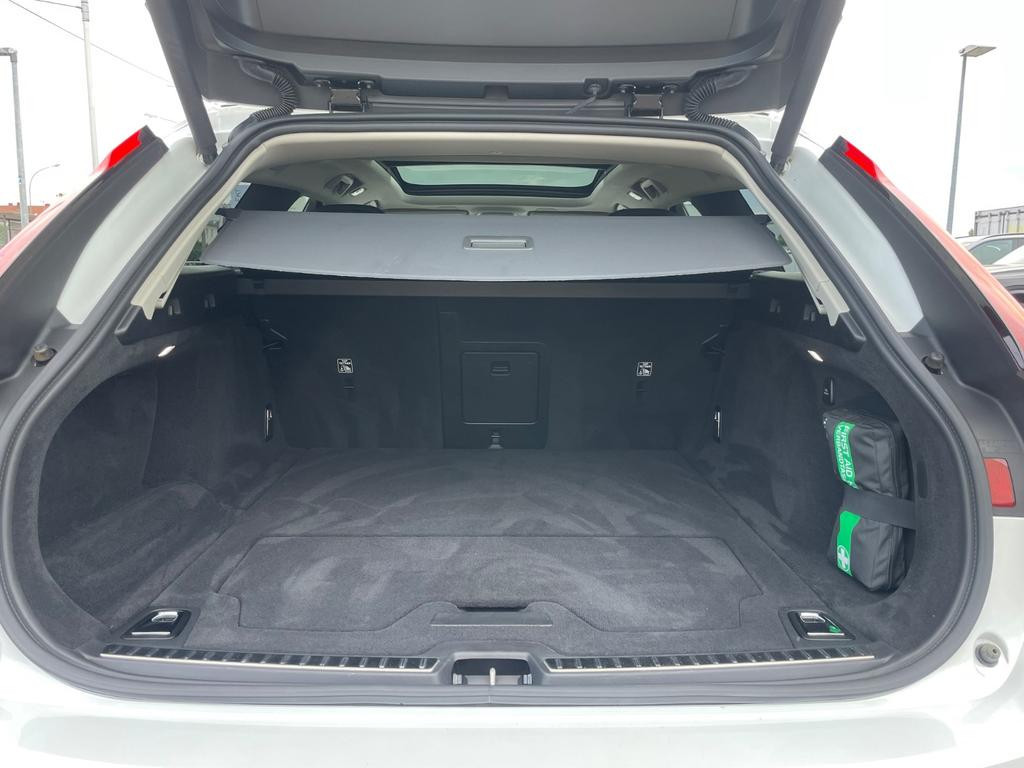 Volvo V90 Cross Country