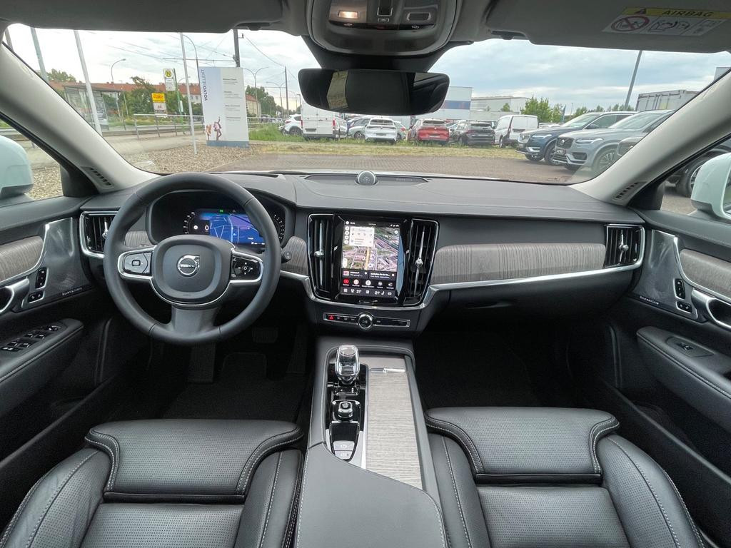Volvo V90 Cross Country