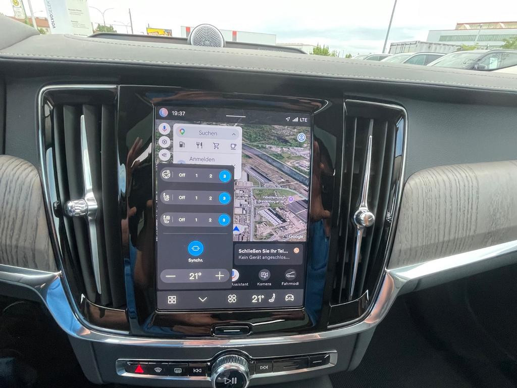 Volvo V90 Cross Country