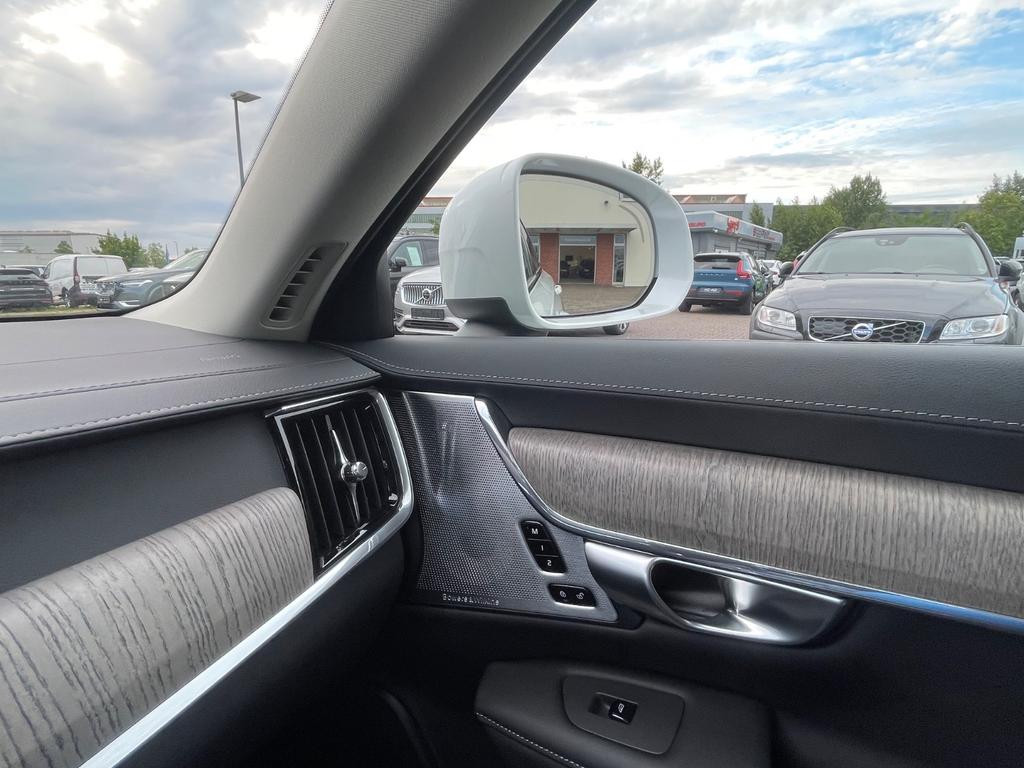 Volvo V90 Cross Country