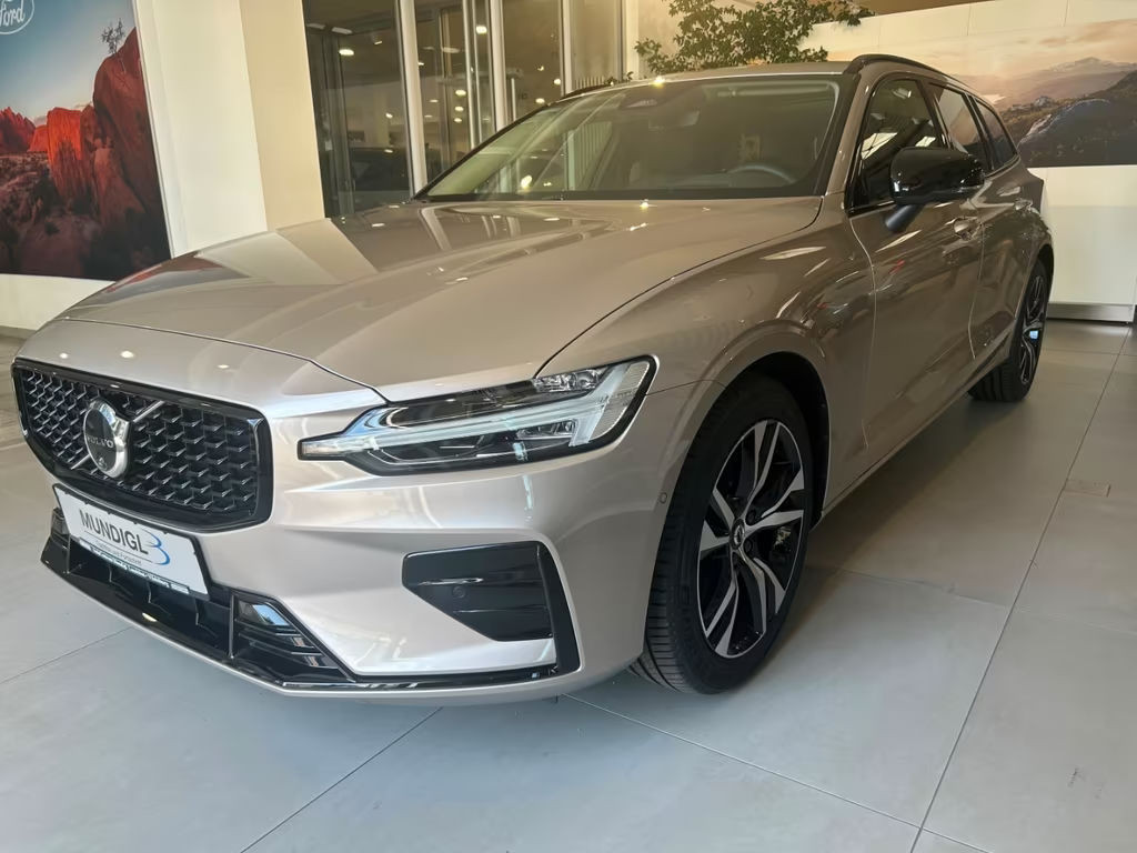 Volvo V60 Dark