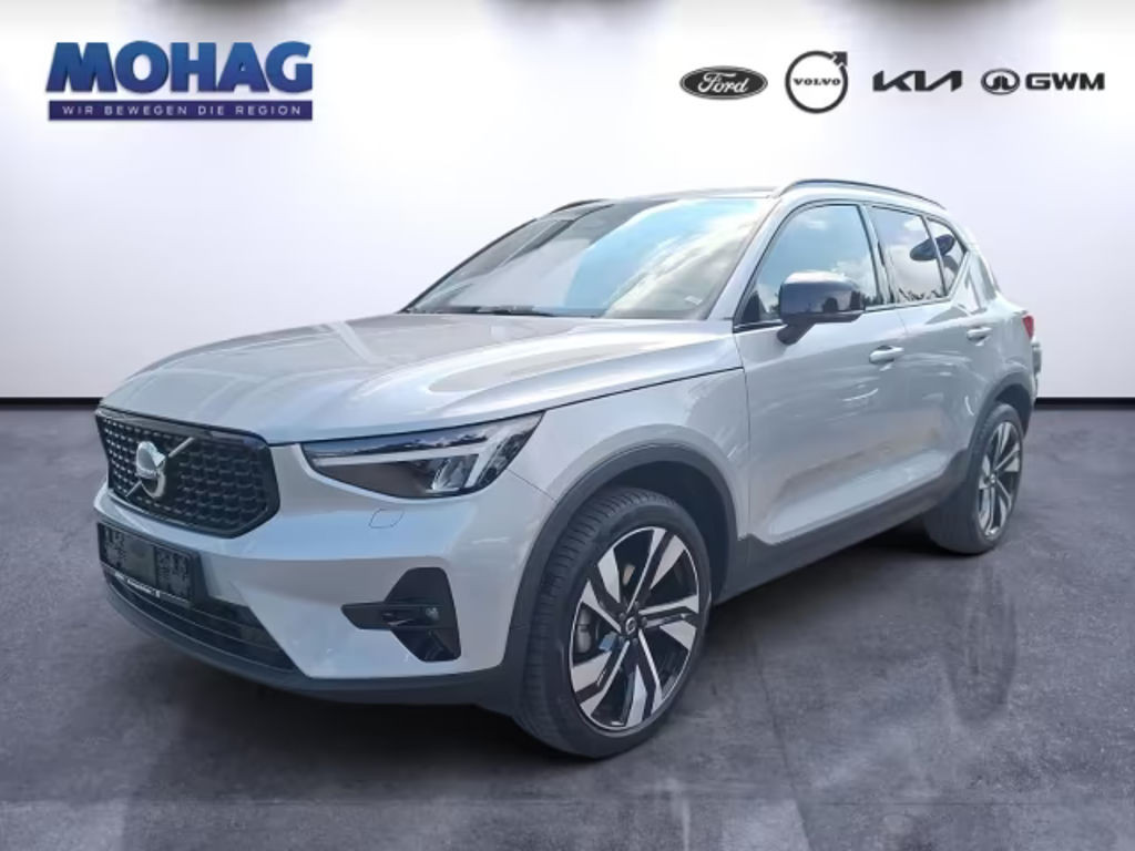Volvo XC40 Plus Dark