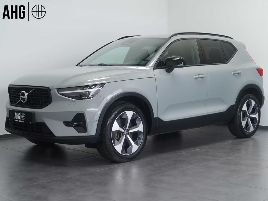 Volvo XC40 Plus Dark