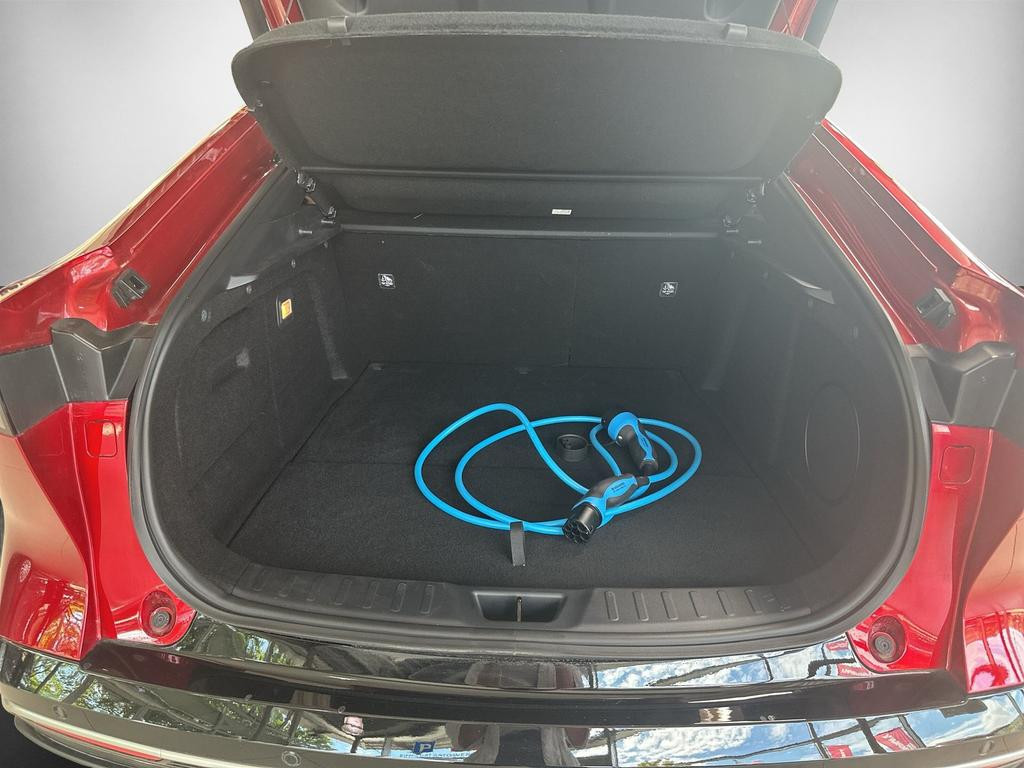 Mazda 6e