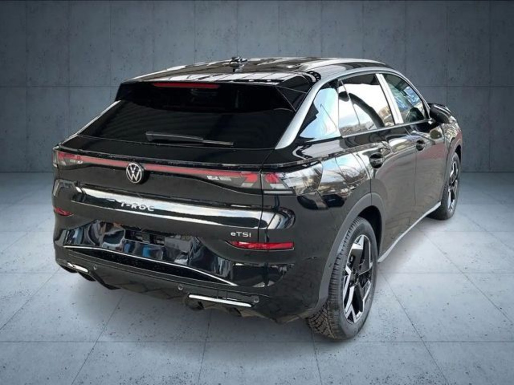 Volkswagen T-Roc DSG R-Line IQ.Drive 1.5 eTSI