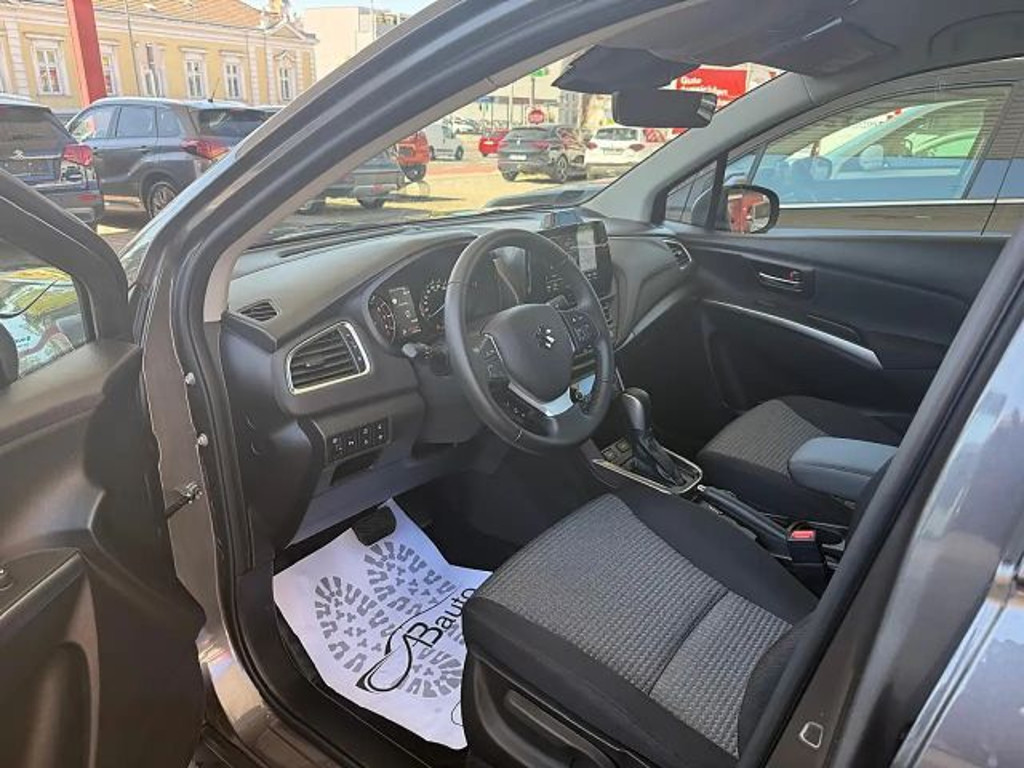 Suzuki S-Cross