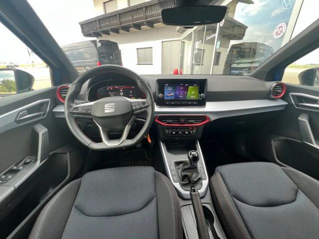 Seat Arona