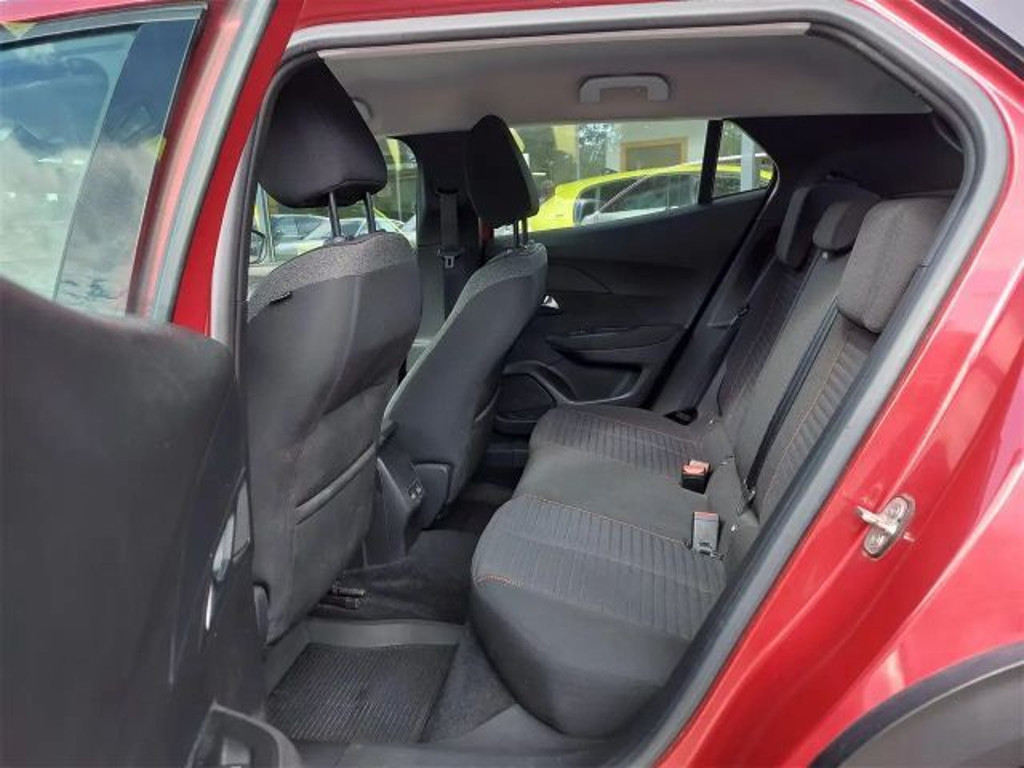 Peugeot e-2008