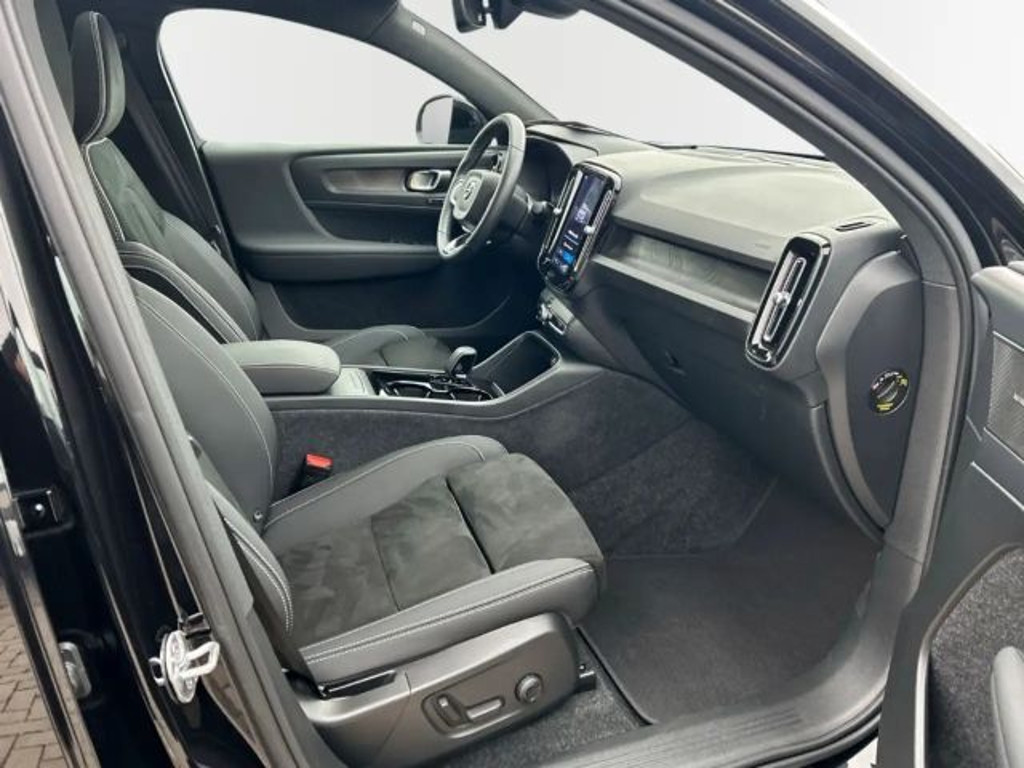 Volvo C40