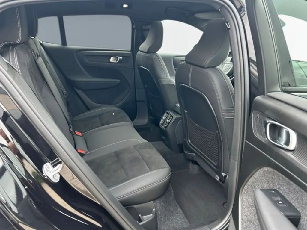 Volvo C40