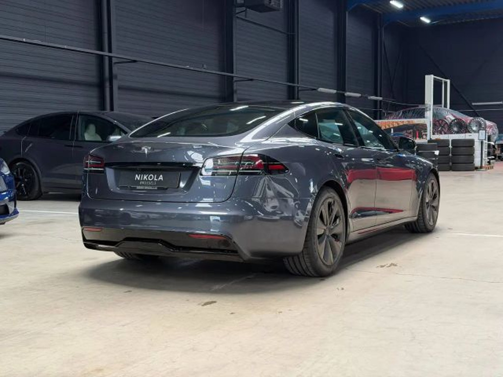 Tesla Model S