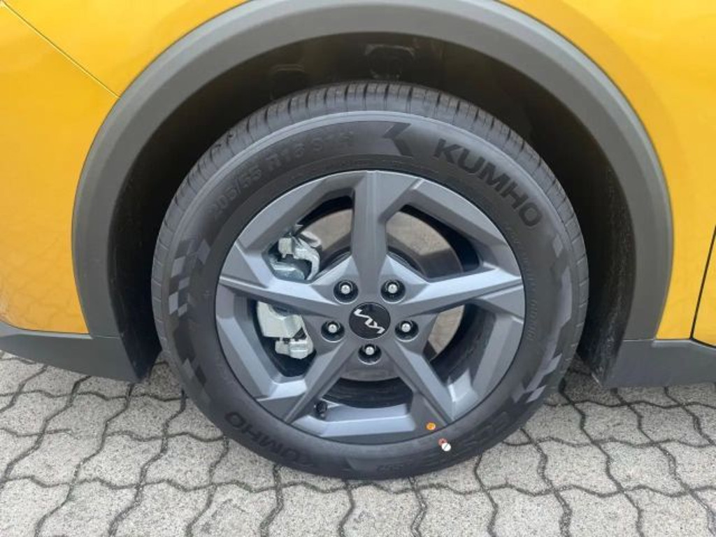 Kia K4