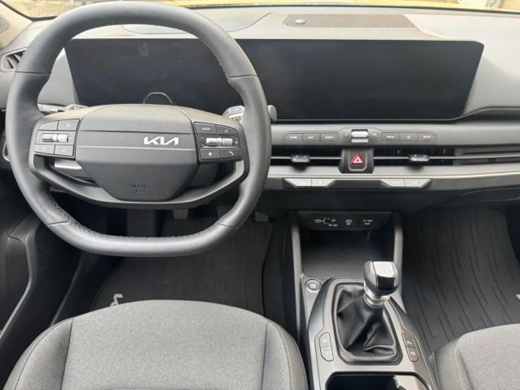 Kia K4