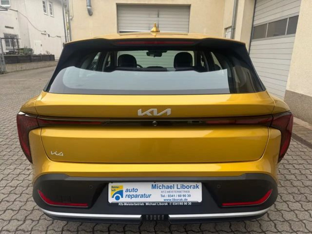 Kia K4