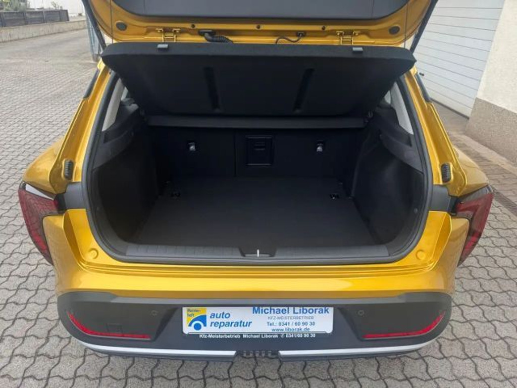 Kia K4