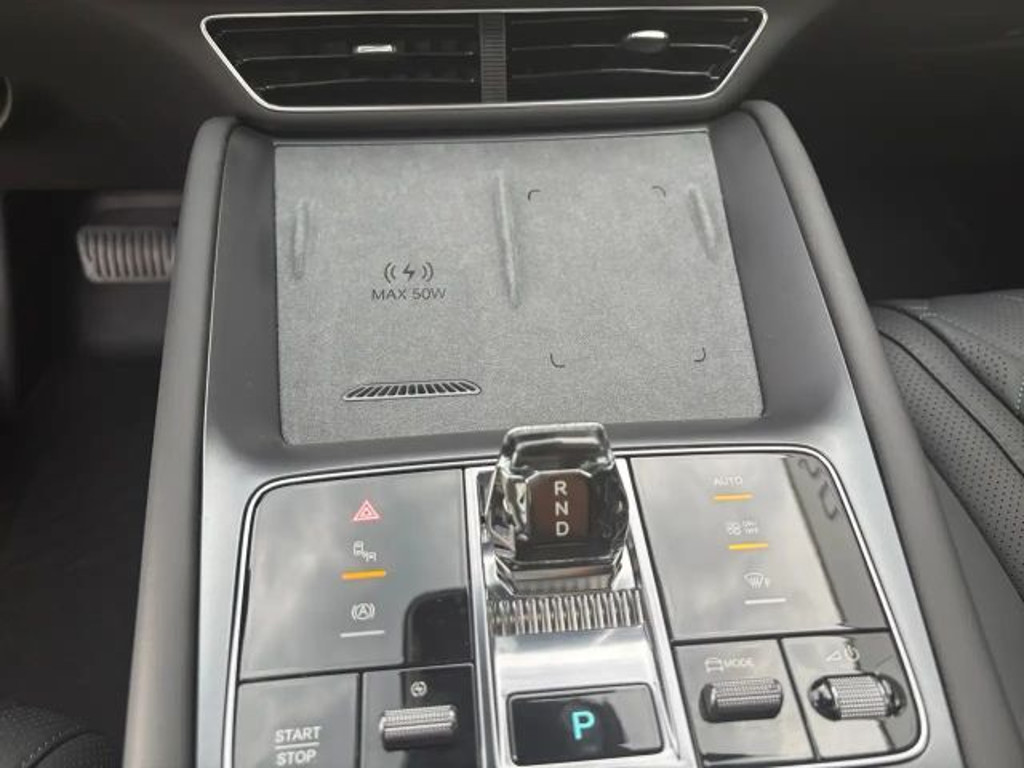 BYD Sealion 7