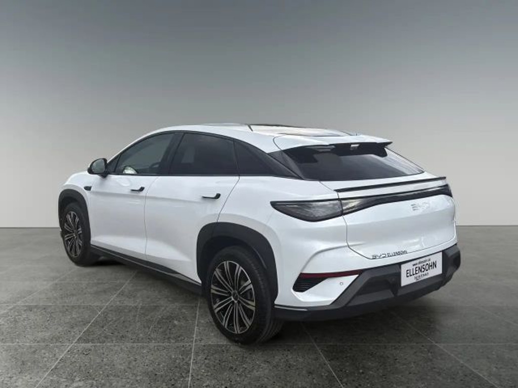 BYD Sealion 7