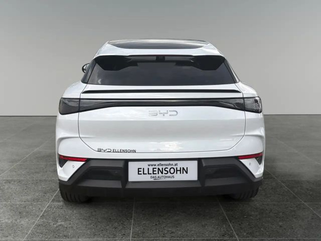 BYD Sealion 7