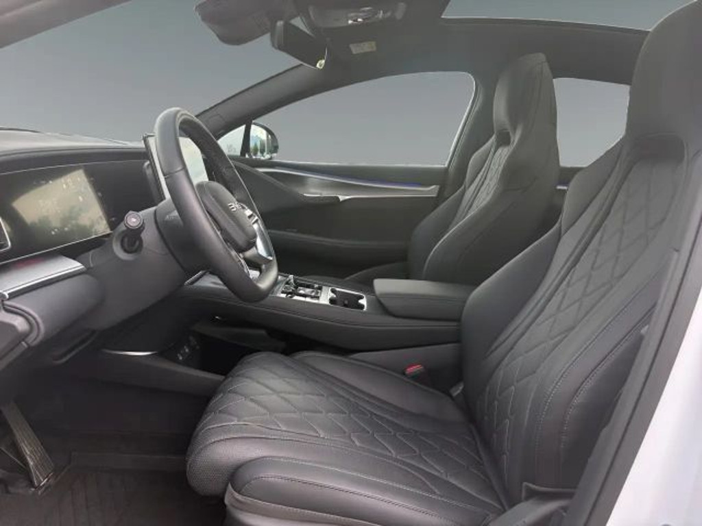 BYD Sealion 7