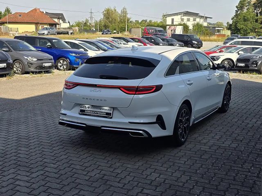 Kia ProCeed