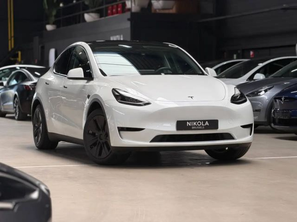 Tesla Model Y RWD