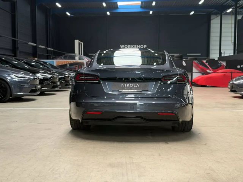 Tesla Model S