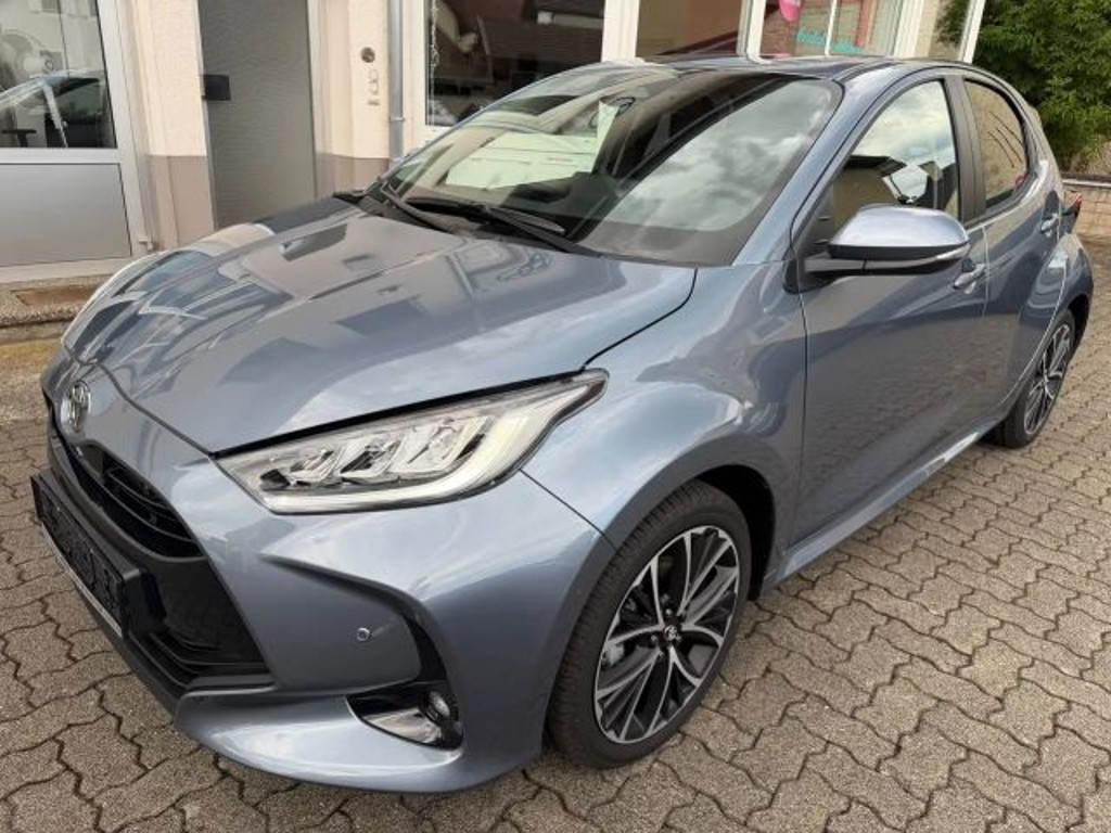 Toyota Yaris Active Hatchback Hybride Plus Technik