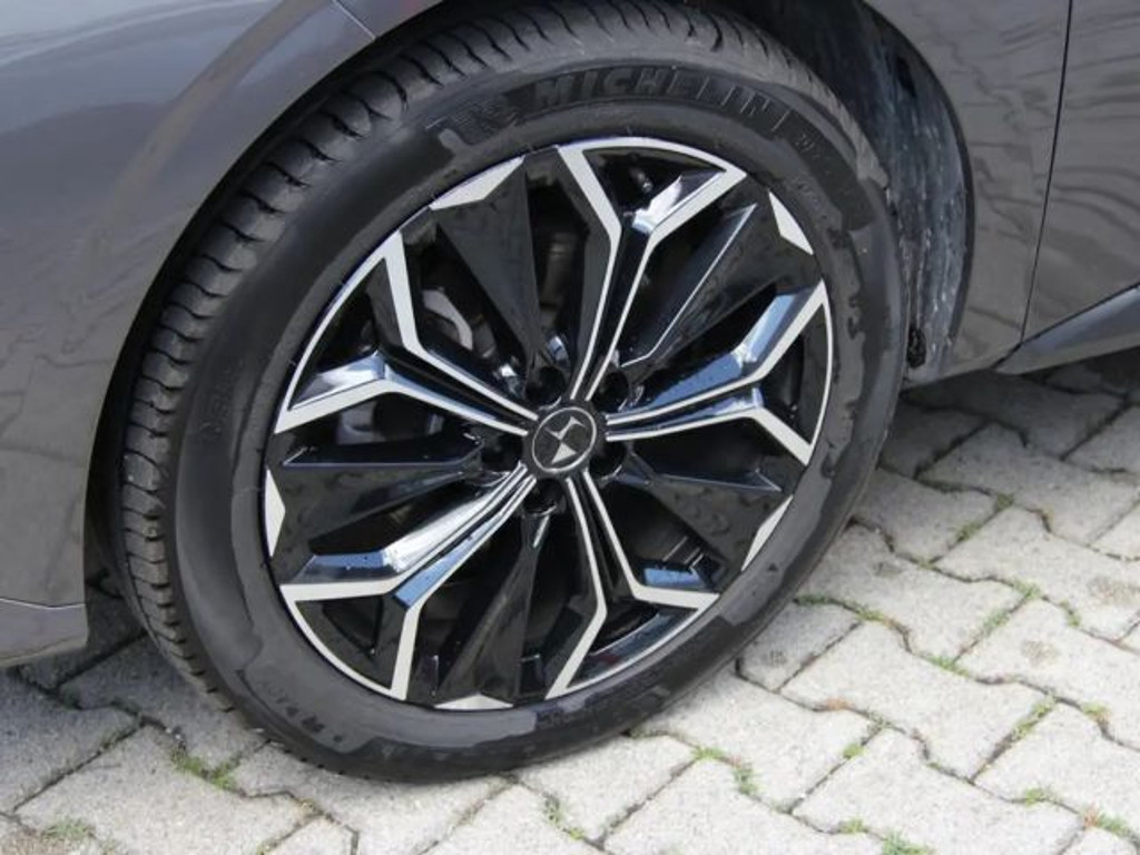 DS DS 4