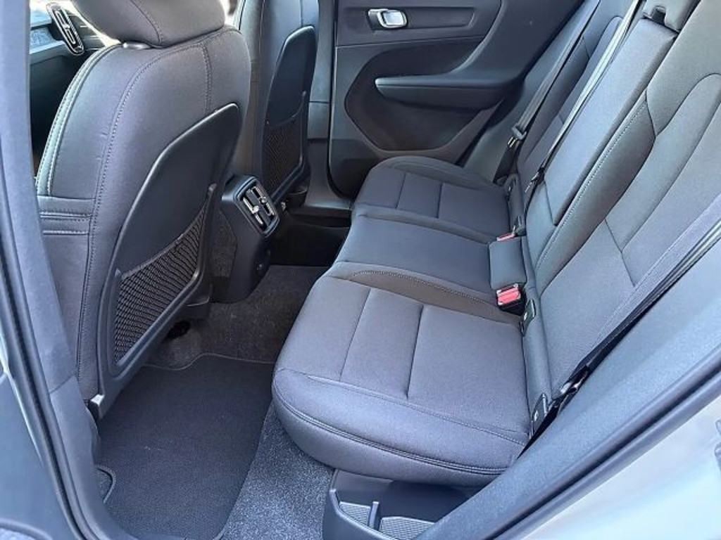 Volvo EX40