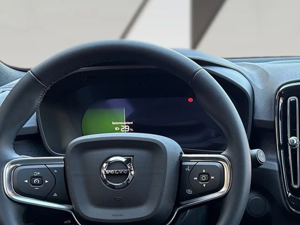 Volvo EX40