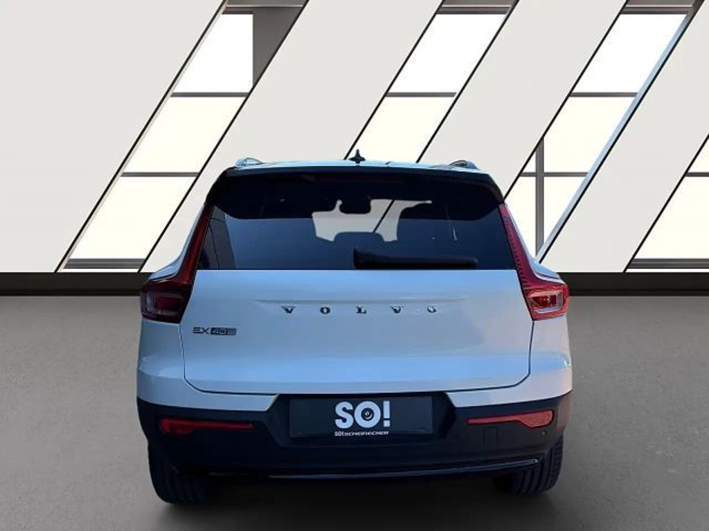 Volvo EX40