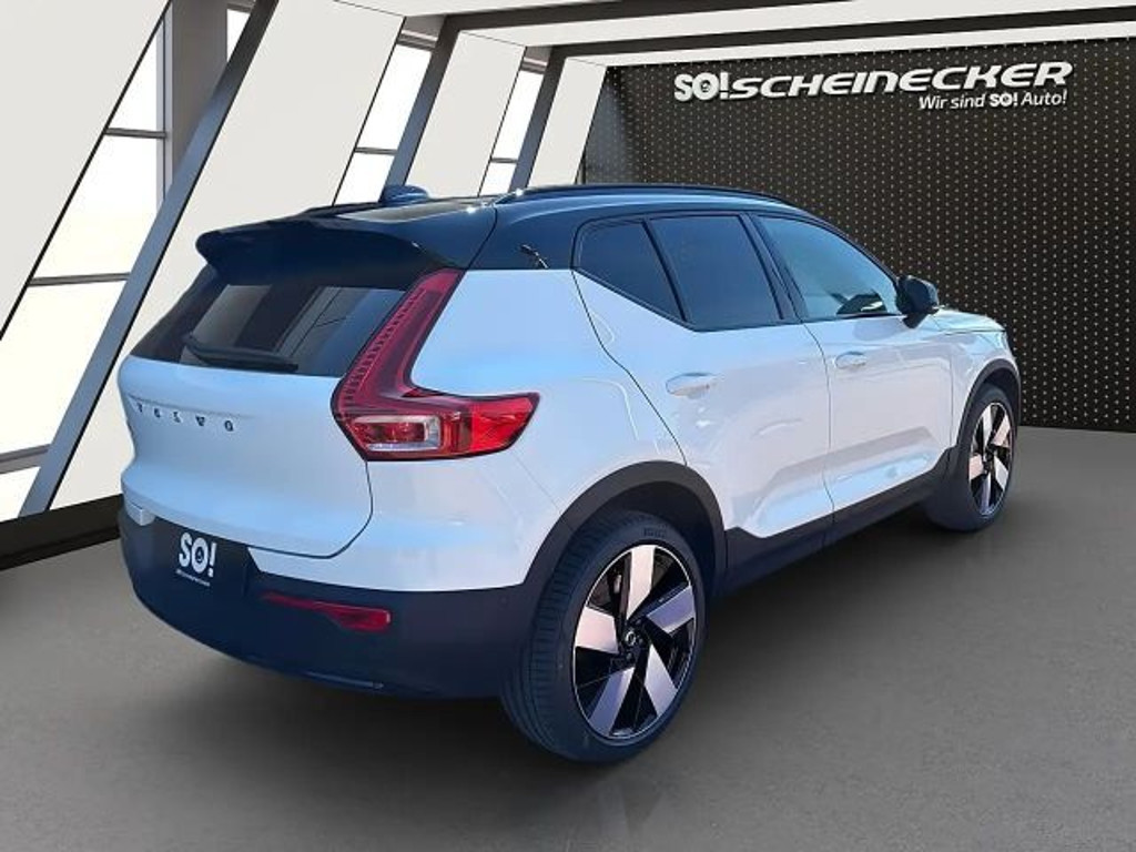 Volvo EX40
