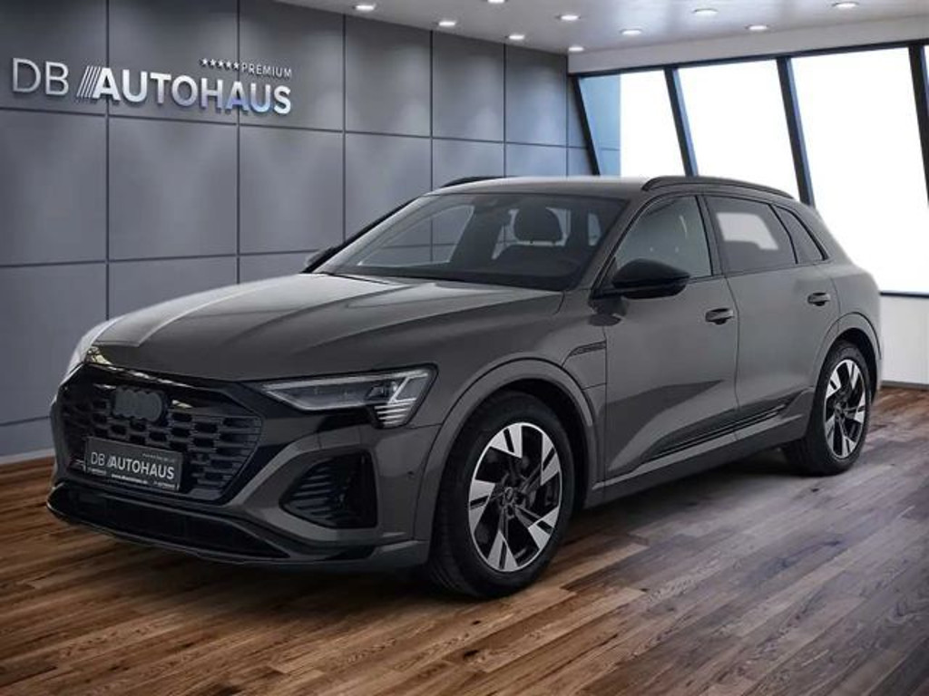Audi Q8 e-tron S-Line 55