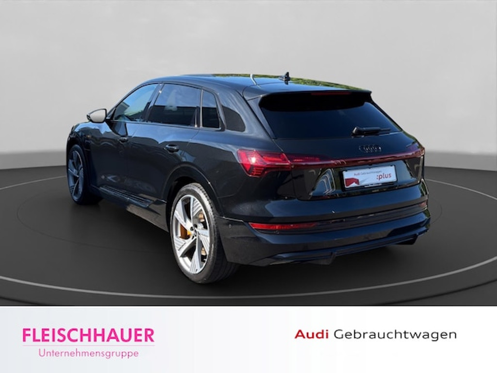 Audi e-tron Quattro 50