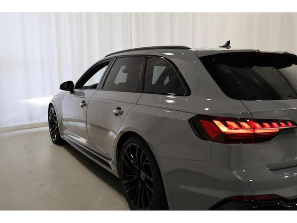 Audi RS4