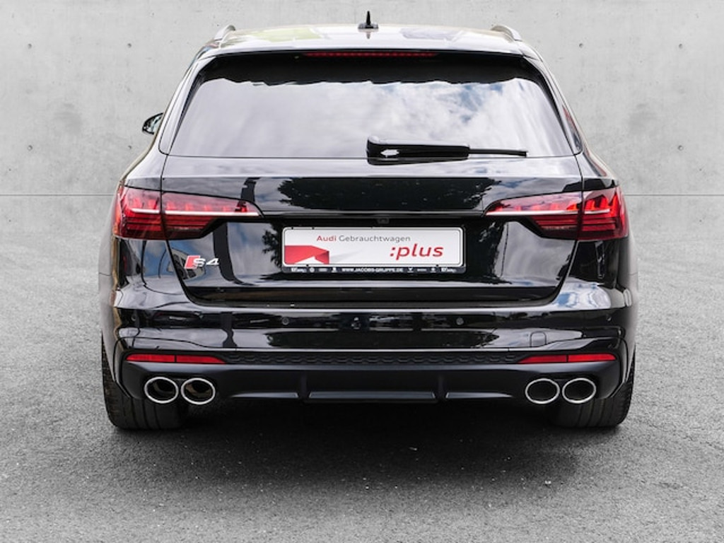 Audi S4