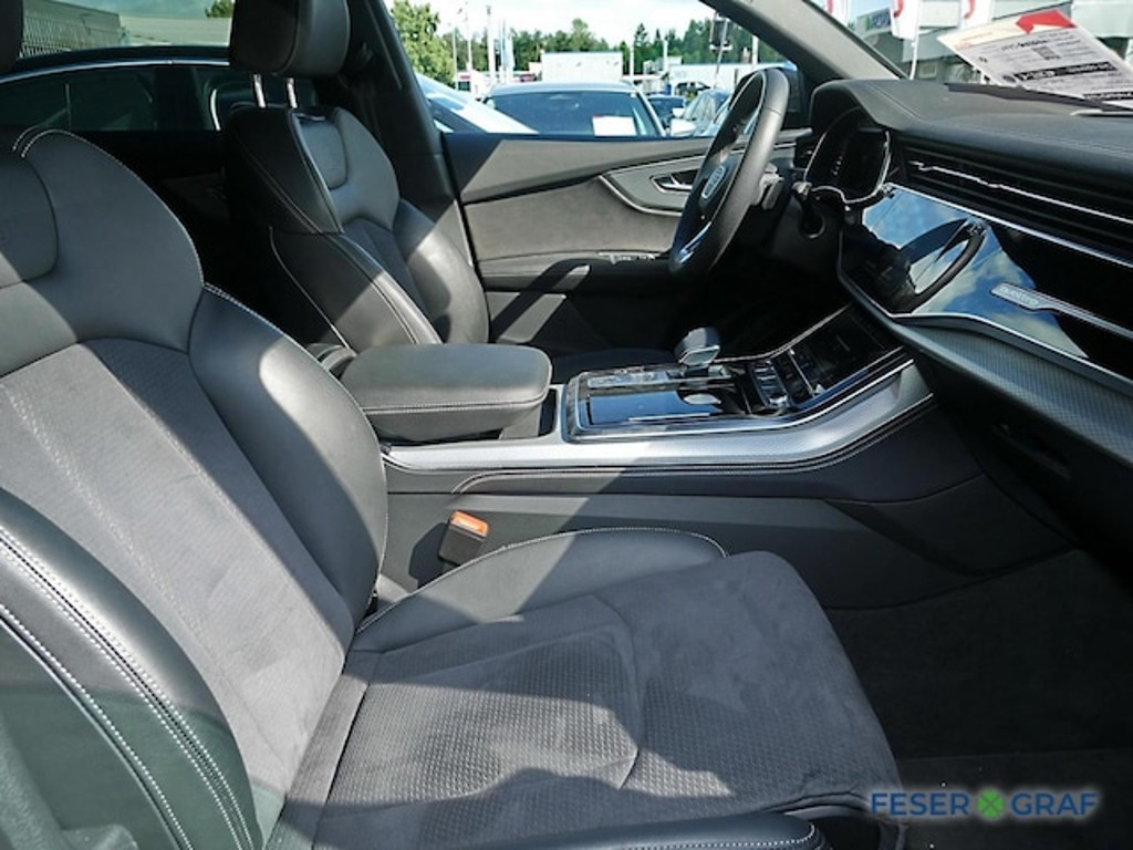 Audi SQ8