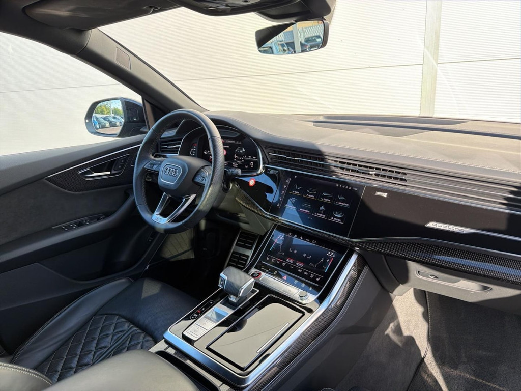 Audi SQ8