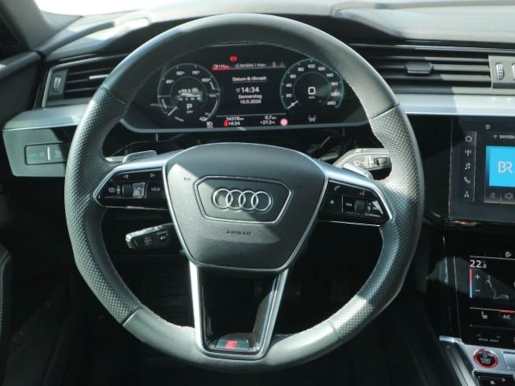 Audi e-tron